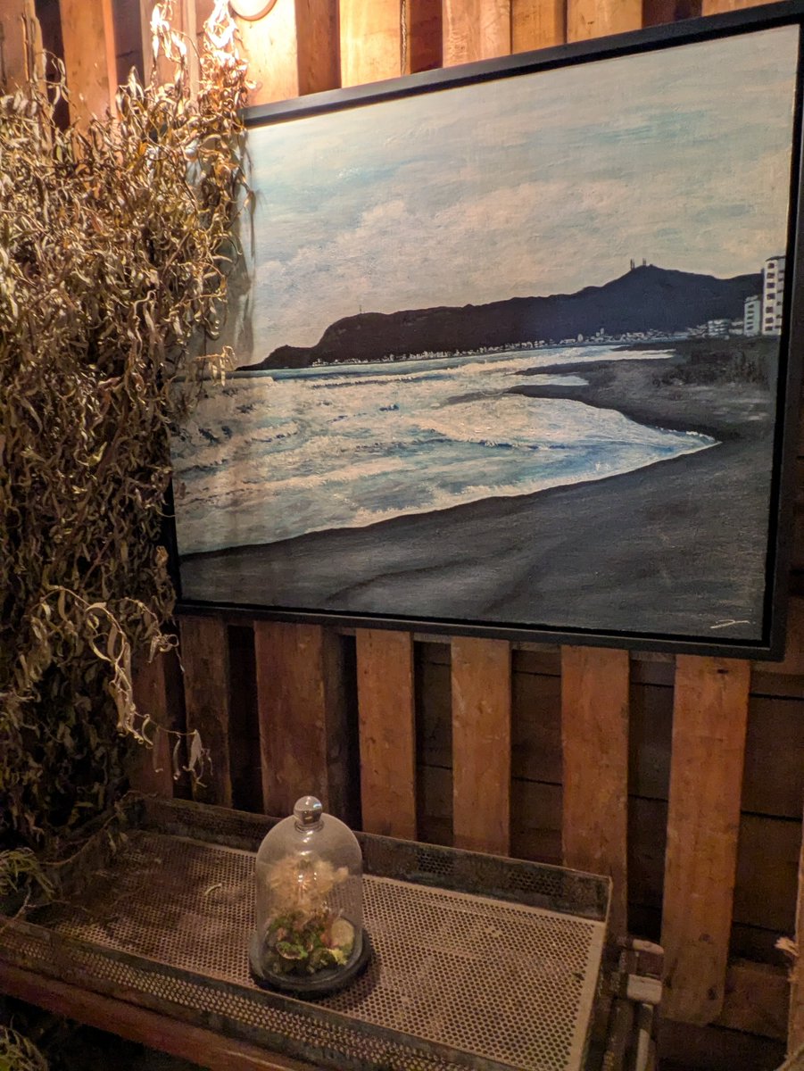 KaOrutcH's tweet photo. ②JIROちゃんの函館をテーマにした写真の数々も！JIROちゃん目線の函館風景、あっココはあそこから撮影したんだなって分かる🎶写真家の方々のそれぞれの作風に個性が輝いて面白いずっと見てしまう！TERUさんの函館山風景は隠し要素✨ https://t.co/W5UdikjD0K