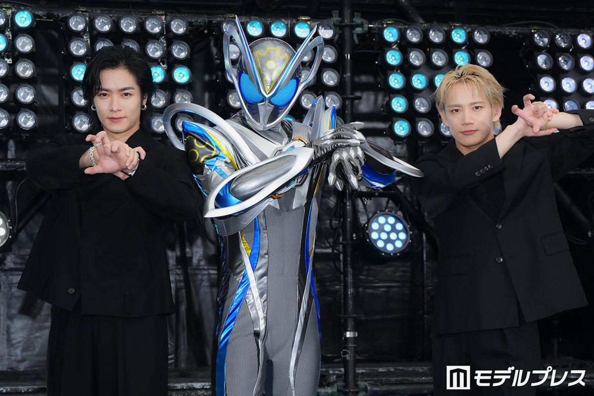 modelpress's tweet photo. 「仮面ライダーマイス」制作発表会見🐭

THE RAMPAGE浦川翔平＆川村壱馬
主題歌「One Shot」担当に喜び✨️

「よろしくお願いいたしマイス！💭」
https://t.co/6gakE5x4uV

運動能力が高いことから、十二支の誰かになれるのではないかと投げかけられた浦川は「ああ！っていうのはまだ内緒！」 とユーモアたっぷりに返答。川村は「僕らは丑ですね」と浦川と同じ干支であることを明かして、丑の十二支が未だ明かされていないことから、浦川は「楽しみですね」と期待を込めていた。