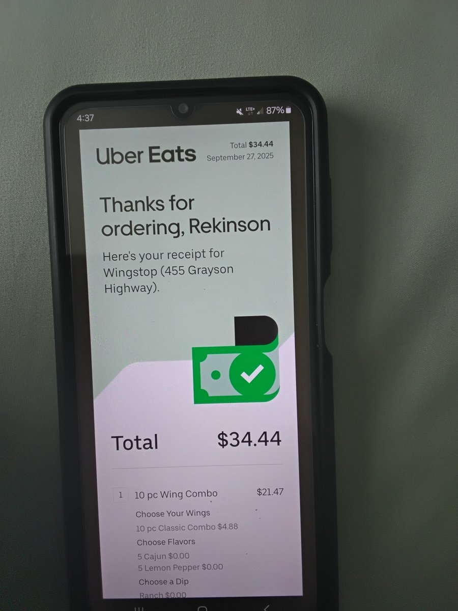 RicB72's tweet photo. @dkhos I'm still waiting for UberEats to deliver this order or  give me my  money back,for never receiving my order that night ,none of the proper procedures was taken and I even  tip my driver and Never received my order.Check the date🤦🏿🤷🏿,UEats playing a dirty game, nocustomerservice https://t.co/W2TxPXBUN0