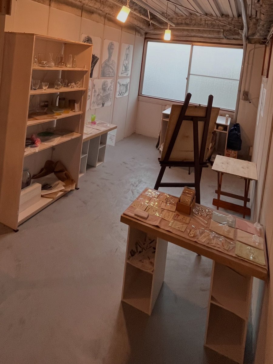 cutiecoco37's tweet photo. Art works 
coconut CoCo

8月7日にオープンします^_^
私のお店です。
場所は
大垣城、大垣市役所の近く。
大垣城公園西側の
この建物の２階の奥です^_^
営業日時は不定なので
お知らせできる時はします。

SNSの発信も手が回らず🙇‍♀️
たまたま来て開いていてたら
覗いてもらえると嬉しいです♡^_^ https://t.co/lwROG55CWQ