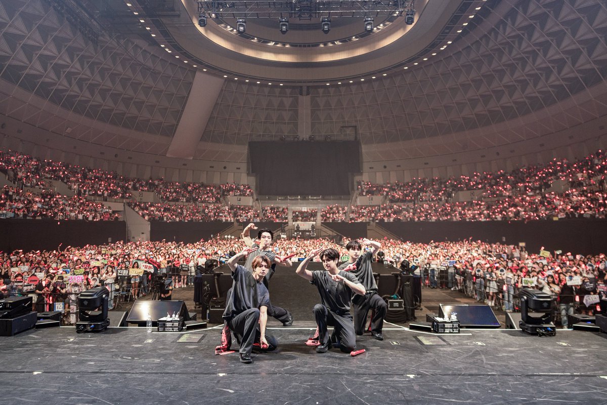 iKONIC_143's tweet photo. [📷]

iKON MOMENTS 📻

260801-02 iKON FOUREVER TOUR in KOBE

#아이콘 #アイコン #iKON
#iKON_FOUREVER_TOUR https://t.co/7JHYJPNEpB