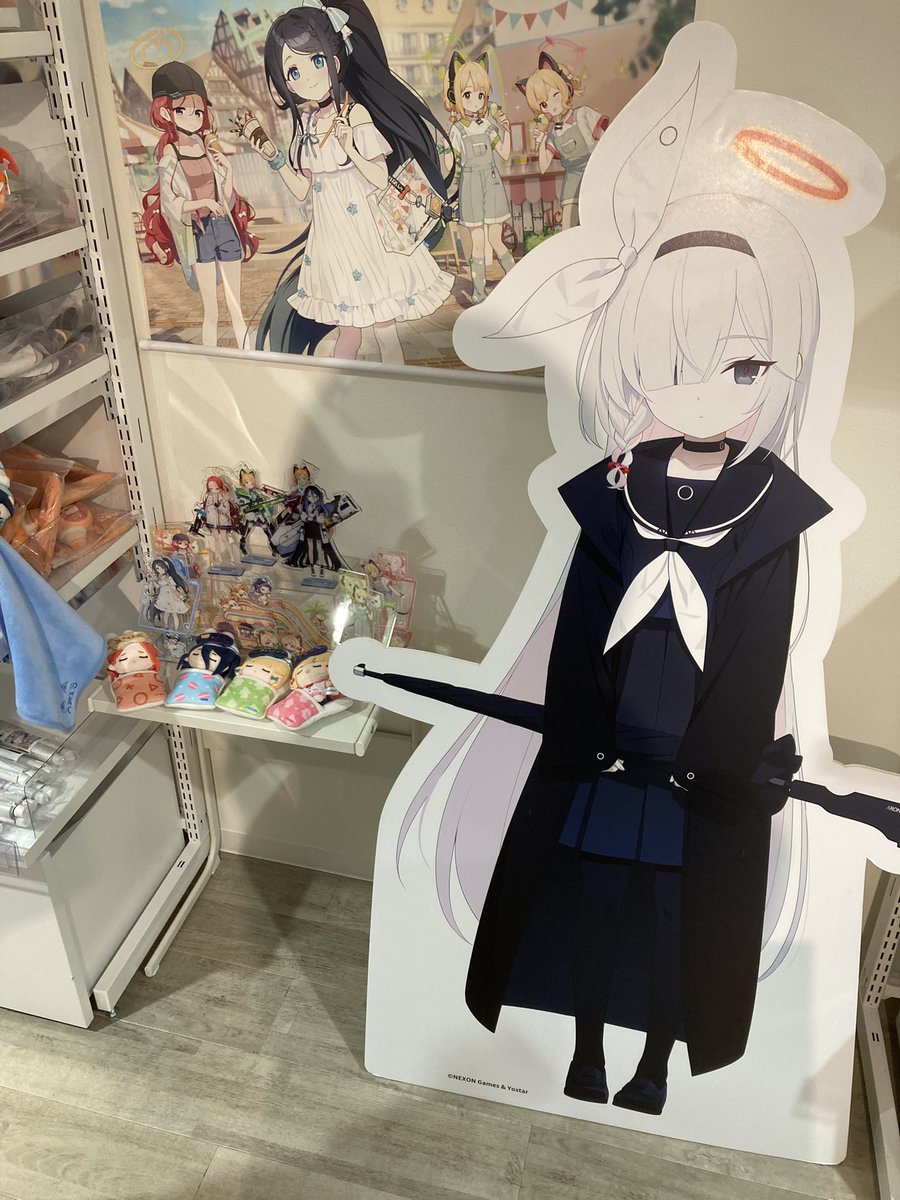 NicoPvlt's tweet photo. ブルーアーカイブコーナーはあっちだよ‼️ https://t.co/Vjrr6RkF0S