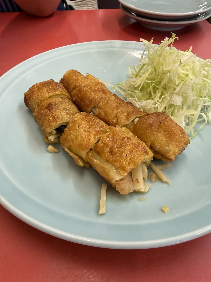 madmoonin's tweet photo. 初めてきたけどここのカラシそばが一番旨いかも
めっちゃ好きな味でボリュームもしっかりある
ギョーザが売り切れてたのは残念だけど酢豚も春巻きも美味しかった

#龍鳳
#京都
#錦 https://t.co/7kQaDm2aXQ