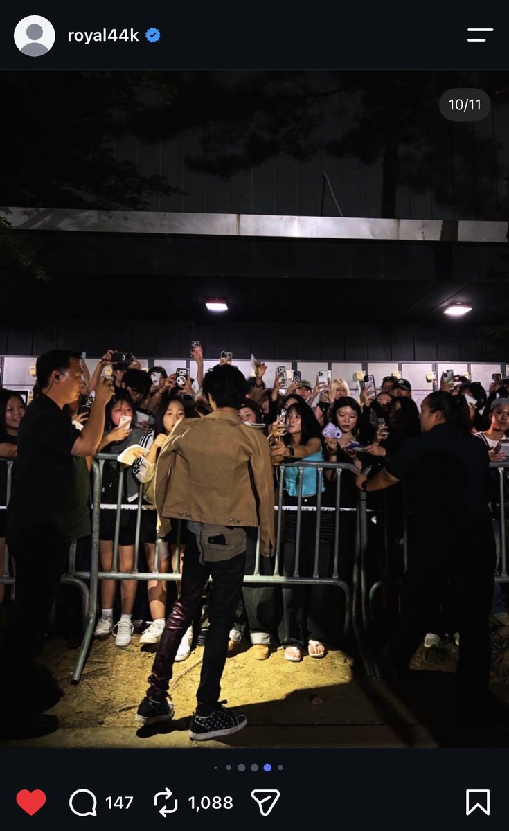 vhs8_'s tweet photo. 이 오빠 빠꾸없네….
진짜 나 찍힌 줄 알고 자살할 뻔 https://t.co/66M83mD7ap