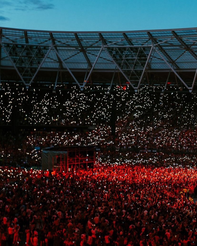 1BENNY7G's tweet photo. BURNA BOY LIVE AT THE LONDON STADIUM, 2024! 🏟️📸 https://t.co/UtqJbbn8NS