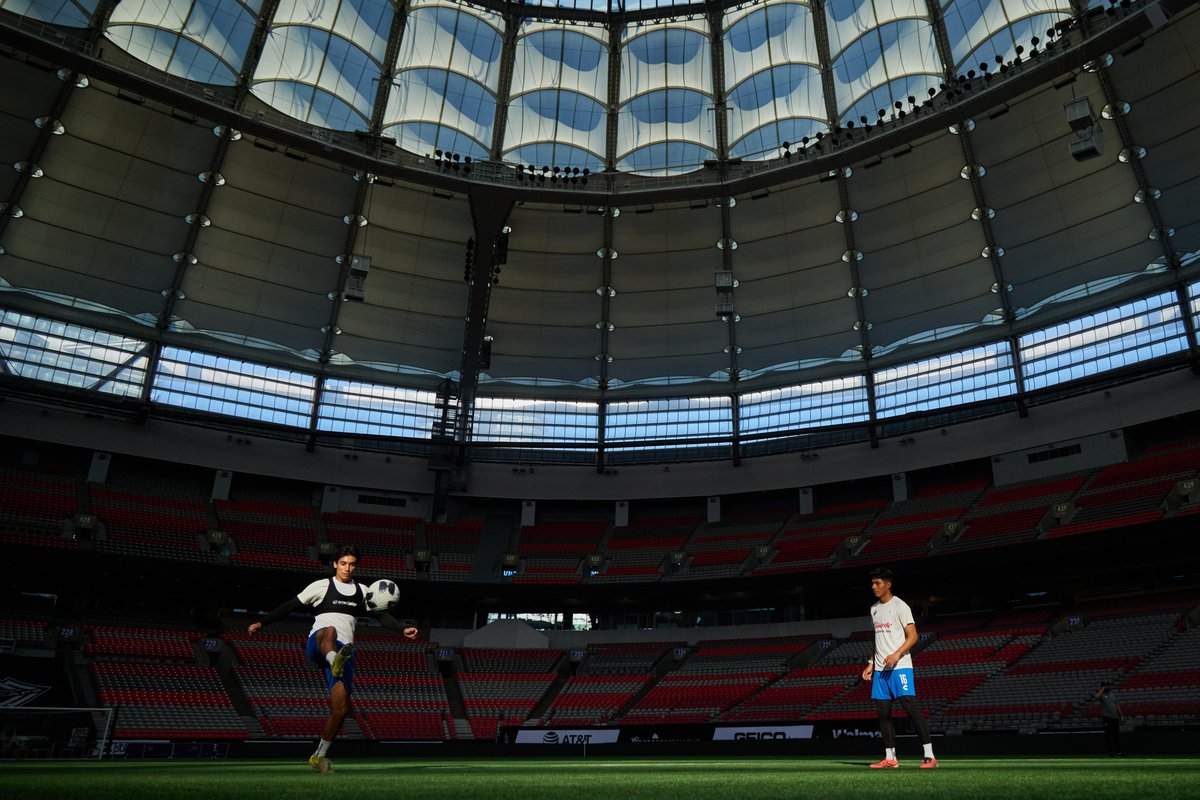Atlante's tweet photo. Reconocimiento del BC Place y cierre de preparación para enfrentar a los @WhitecapsFC.

#LesGusteONoLesGuste https://t.co/mGEDgemvV7