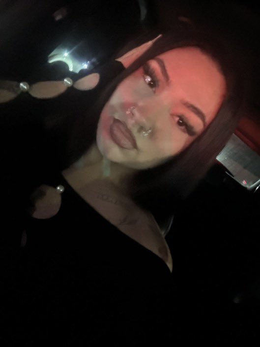 xydizlee's tweet photo. The reason you suffer financially 

Findom femdom footworship solesworship sockworship https://t.co/Y4E4GKCy4G