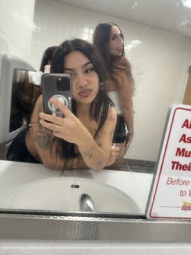 xydizlee's tweet photo. Dm for video call session 

feet drain worship soles toes cuck Paypig ass foot soft blackmail cei cbt https://t.co/ClQfk6cqMu