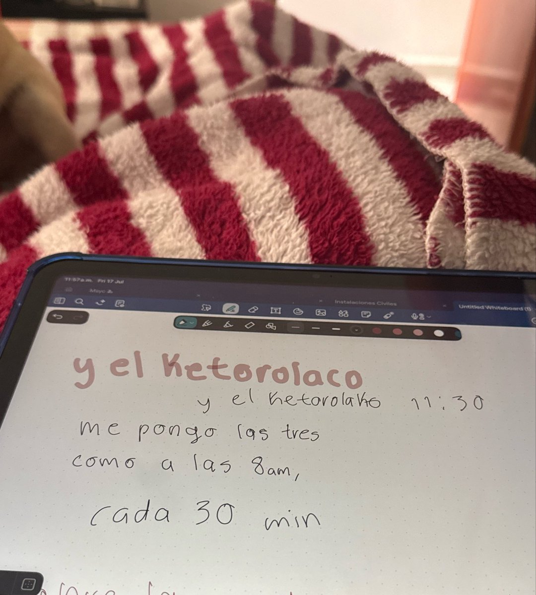 tr1valeria's tweet photo. JULIO https://t.co/Yef24TdsI1