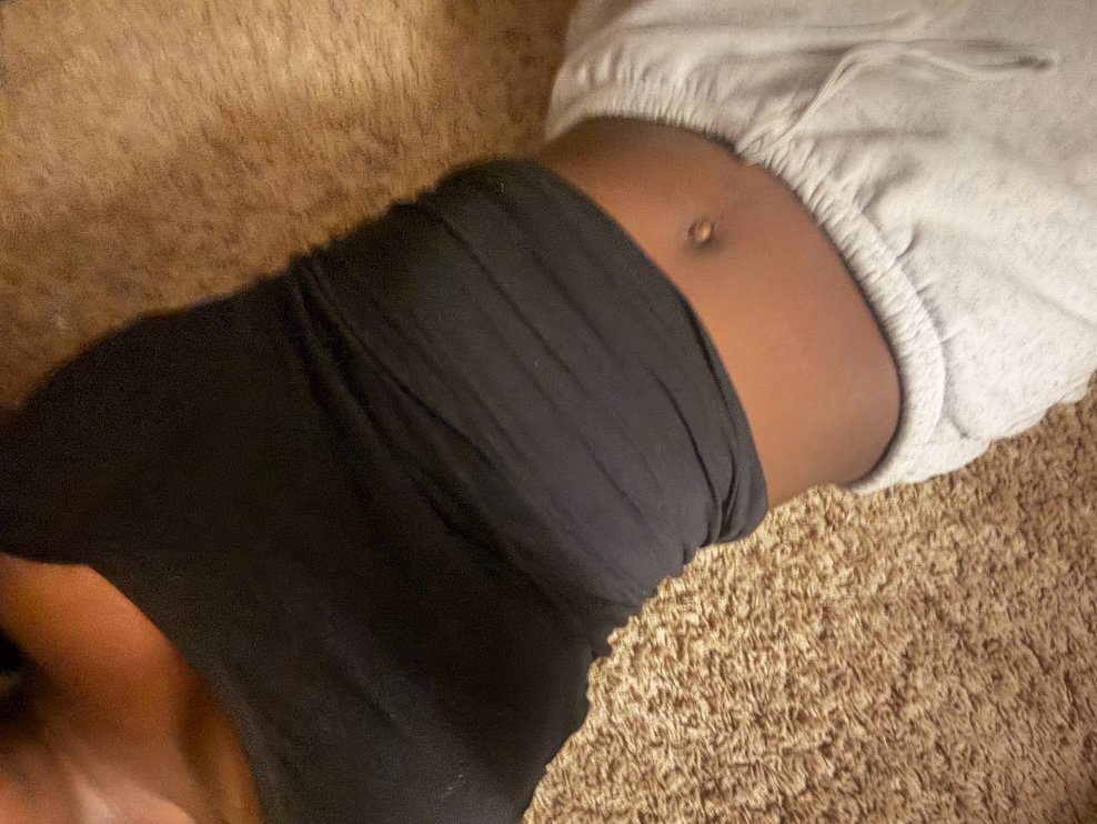 mp4vix's tweet photo. should i take off the sweats ?? https://t.co/rtaebfwfd5