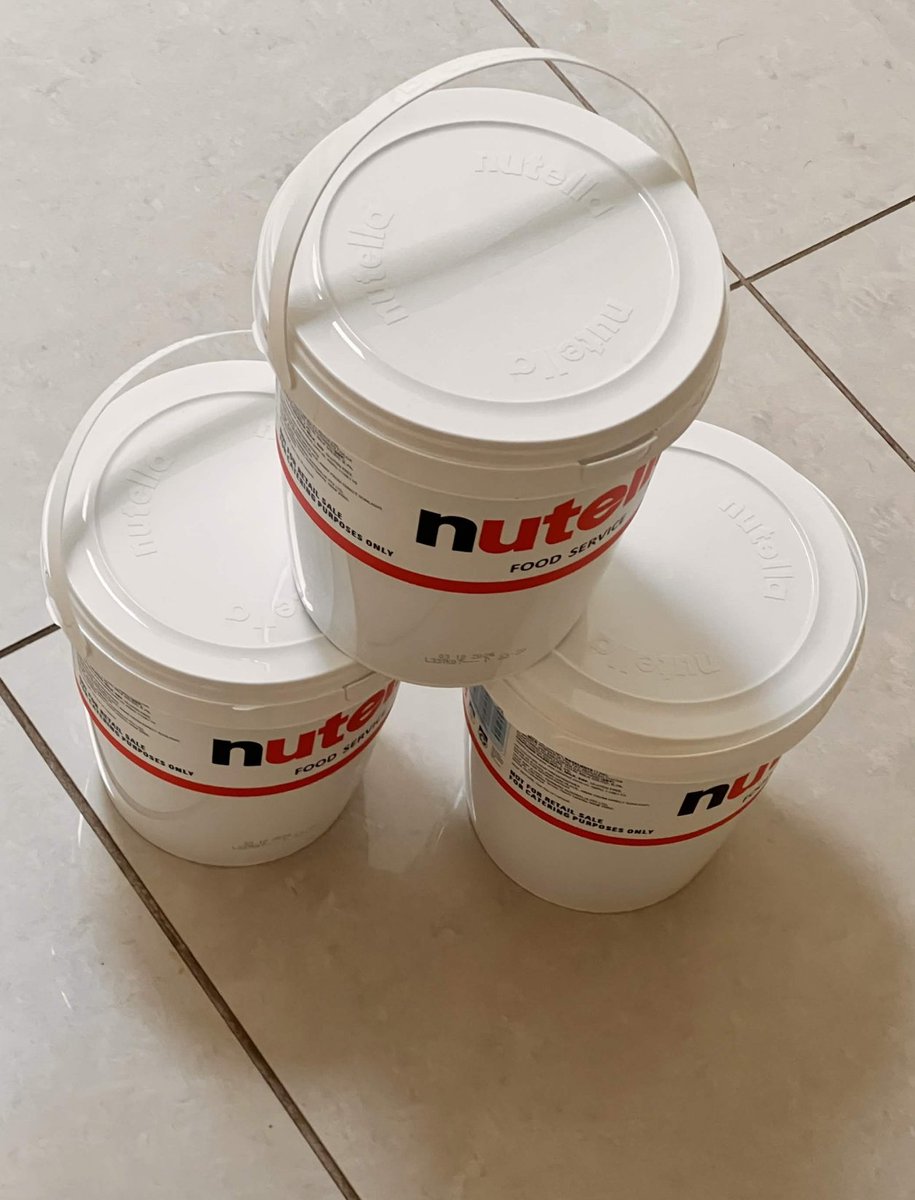 MakoFukasame's tweet photo. this just showed up at my door from chat and i am hyperventilating, 9 kilogram... https://t.co/SANt0SnioE