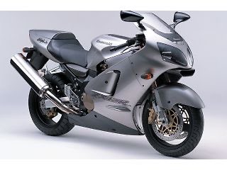 1200cc……。ZX-12R復活……？