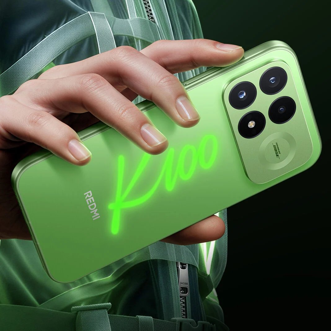 globe_the_03's tweet photo. Redmi K100 Pro glow-in-the-dark rear panel.
Light painting canvas jaisa effect.
Unique finish lag raha hai.
#RedmiK100Pro
#RedmiChina https://t.co/TlvEAcJ286
