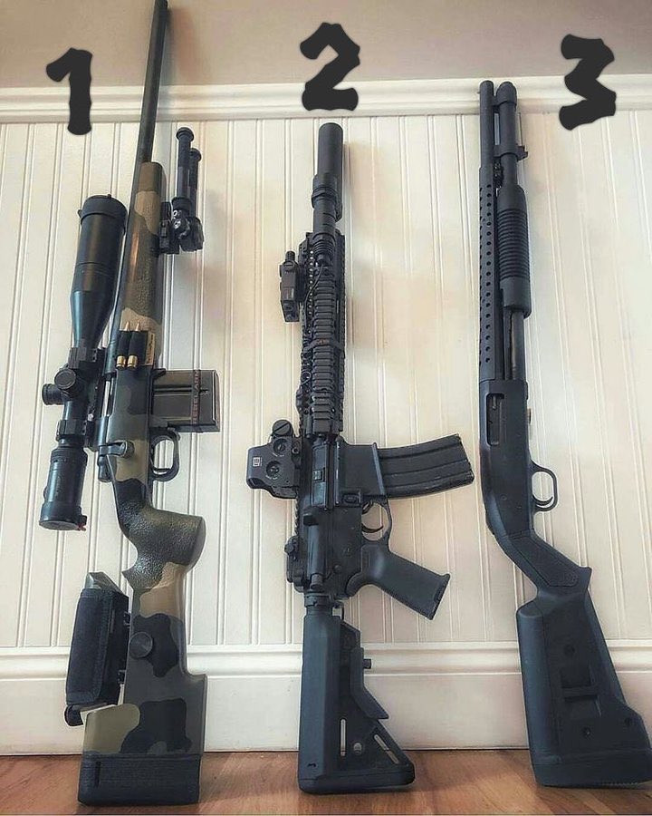oelma__'s tweet photo. It’s 2:43 AM and someone just broke into your home. Which one will you choose? https://t.co/xaPTsrcACt