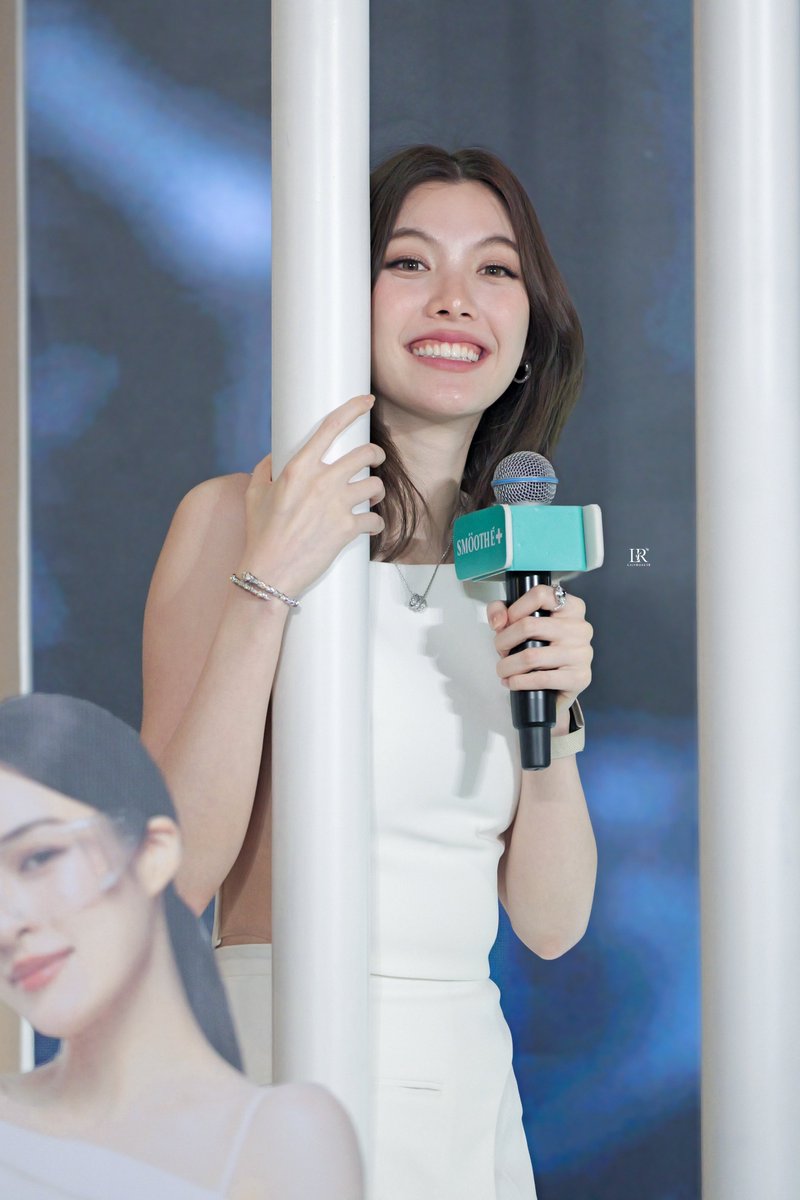 LilyRose38_TH's tweet photo. นัลลั๊คม่ายหวายยยย

LINGORM PRESENTER SMOOTHE
#LingOrmxSmoothE_FIERCESKIN
#หลิงออม‌ #LingOrm https://t.co/FmA5ZZVwcz