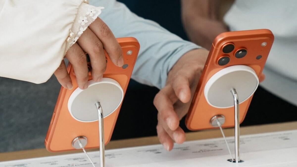 UnoNoticias's tweet photo. #PorSiTeLoPerdiste Apple lanza “Upgrade” en EU para alquilar iPhone, iPad, Mac y Apple Watch con pagos flexibles. https://t.co/M8JXgjn0Ol https://t.co/vp9QCtjUMK