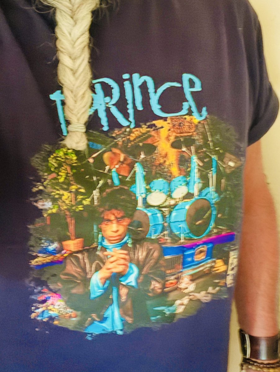 purplefunker's tweet photo. T-Shirt of the Day
Prince SOTT
#TShirtOfTheDay
#Prince4Ever #Prince #SOTT https://t.co/nvXiDlC21k