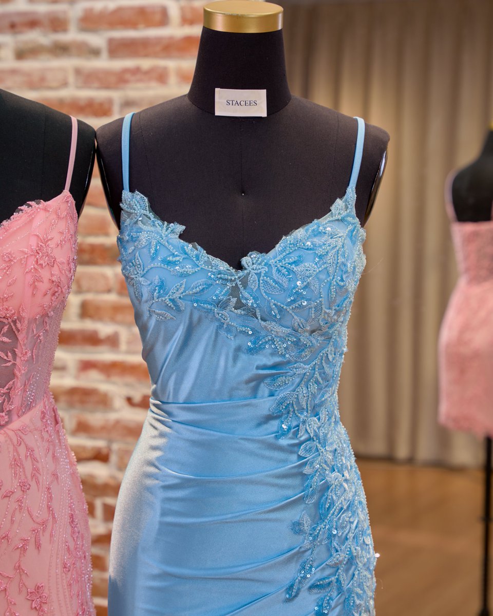Staceesofficial's tweet photo. Can’t decide between pink or blue?
These mini hoco dresses feature delicate thin straps and gorgeous detailing, made to dance all night at homecoming.💃

Dress style: S9226H
.
.
.
.
.
.

#stacees #homecoming #hoco #hoco2026 #princess #HocoOutfit #teenformal #sequined #sheathdress https://t.co/FfO0ZeUsHx
