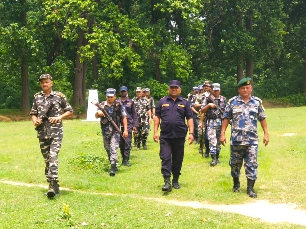 59bnssb_india's tweet photo. 59वीं वाहिनी @SSB_INDIA द्वारा भारत-नेपाल सीमा क्षेत्र में @APF_Nepal , @Uppolice  एवं @UpforestUp के साथ #���ंयुक्त_गश्त का आयोजन किया गया। सीमाई सुरक्षा, समन्वय एवं अवैध गतिविधियों की रोकथाम हेतु यह अभियान निरंतर जारी है।
#BorderSpine59 #APFNepal #UPPolice #UPForestDepartment https://t.co/voNTLXCkHX