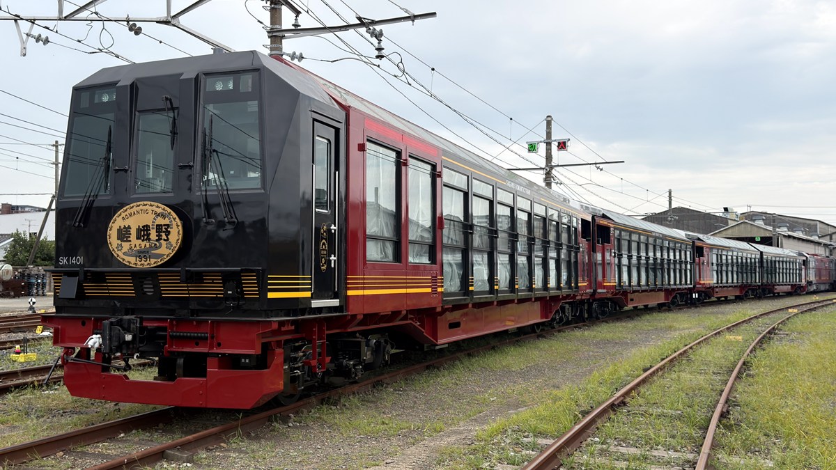 tetsudomynavi's tweet photo. ・嵯峨野観光鉄道の新たなトロッコ列車、8月から試運転開始へ
・試運転は「牽引車2両+客車4両」で実施
・客車製作はJR西日本テクノス

【画像 : PR TIMES】https://t.co/8XAG2gGQoY https://t.co/IsEJjzoLym