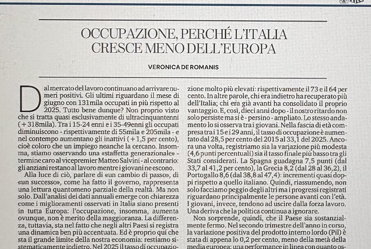 VeroDeRomanis's tweet photo. Mio art @LaStampa 
Giugno: + 131mila occupati dal 2025
+50: +318mila
15-24: -55mila
35-49:-205mila 
“Staffetta generazionale” al contrario: anziani restano al lavoro, giovani escono.
Dati annuali: occupazione cresce ovunque ma da noi - e con livello + basso
Non 1 successo! https://t.co/PmVUeDX8k2