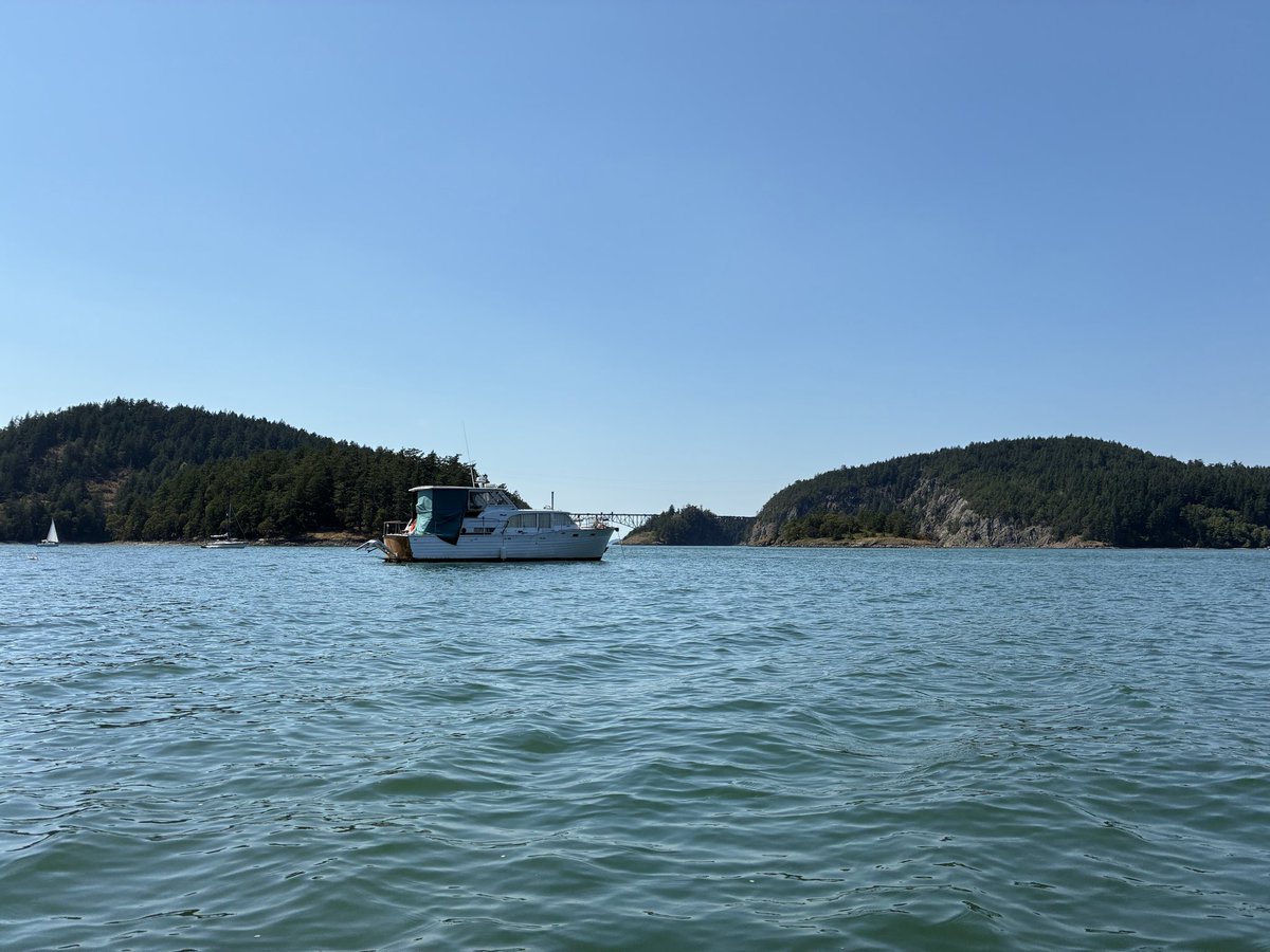 NWmx0119's tweet photo. Perfect weather for crabbing! https://t.co/SMuS3D0n6m