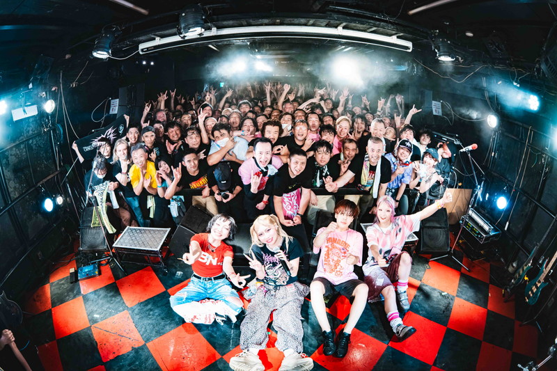 ototoy_info's tweet photo. 【#オフィシャルレポ】花冷え。、前代未聞の1日3都市ライブ〈Triple Scoop Tour 2026〉全会場SOLD OUTで完遂

✅詳細はこちら✅ https://t.co/2FRSAnaicz
@HA_NA_BIE_
#花冷え #hanabie #1day東名阪ツアー
#ototoy https://t.co/aFr6C0ozDR