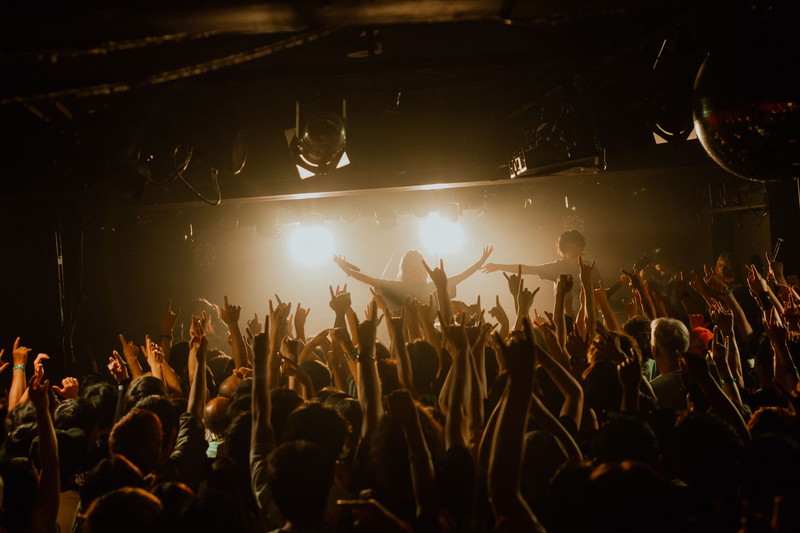 ototoy_info's tweet photo. 【#オフィシャルレポ】花冷え。、前代未聞の1日3都市ライブ〈Triple Scoop Tour 2026〉全会場SOLD OUTで完遂

✅詳細はこちら✅ https://t.co/2FRSAnaicz
@HA_NA_BIE_
#花冷え #hanabie #1day東名阪ツアー
#ototoy https://t.co/aFr6C0ozDR