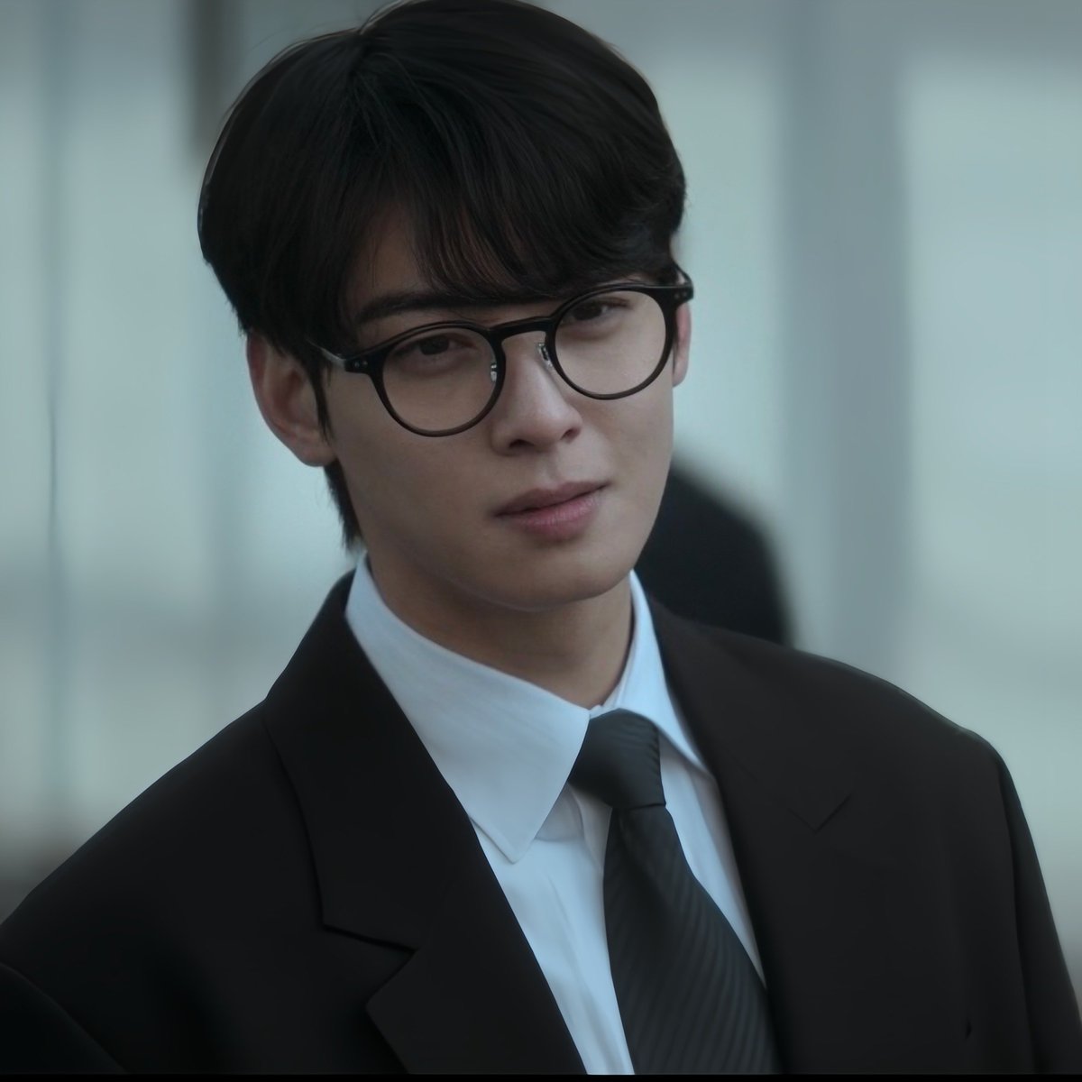 cewcharming's tweet photo. i will never stop being completely obsessed with eunwoo’s era as a nerdy superhero 🥹 i’m forever yours lee unjeong https://t.co/rOtnwEgMdV