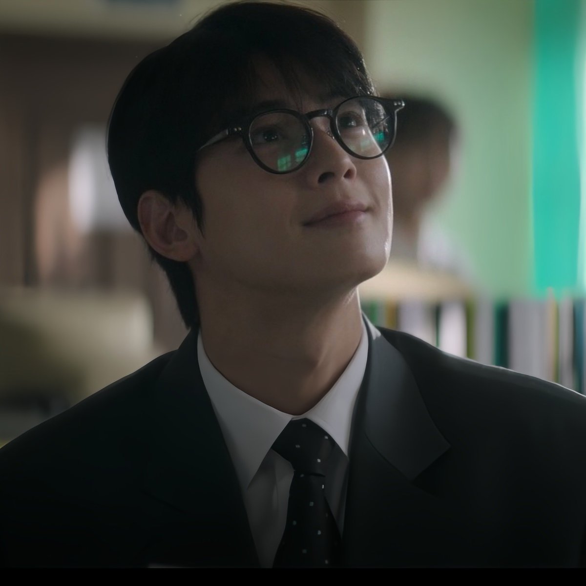 cewcharming's tweet photo. i will never stop being completely obsessed with eunwoo’s era as a nerdy superhero 🥹 i’m forever yours lee unjeong https://t.co/rOtnwEgMdV