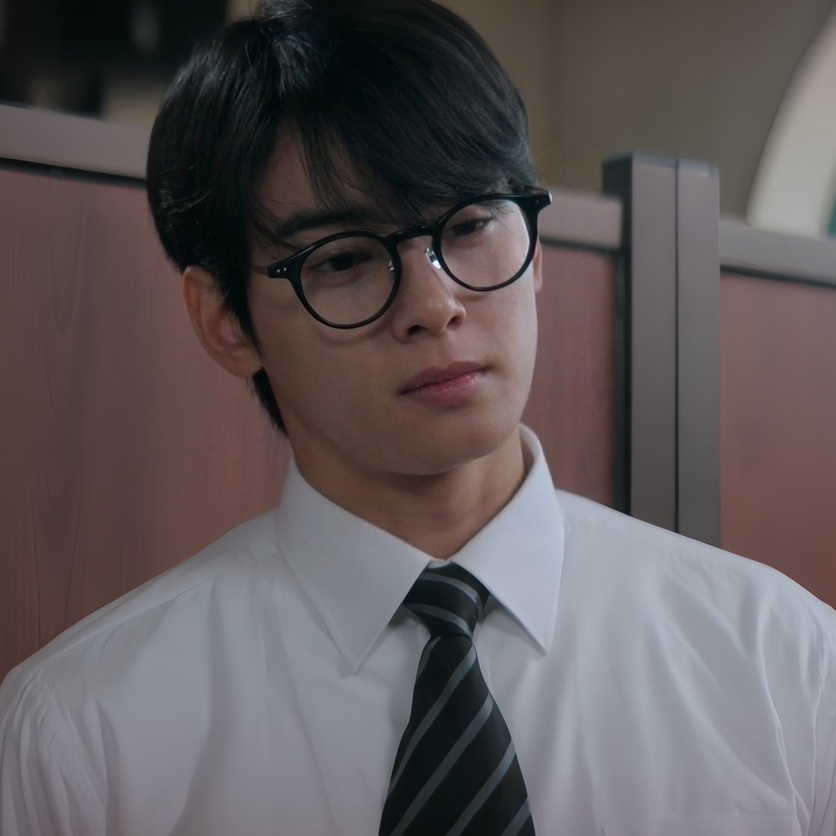 cewcharming's tweet photo. i will never stop being completely obsessed with eunwoo’s era as a nerdy superhero 🥹 i’m forever yours lee unjeong https://t.co/rOtnwEgMdV