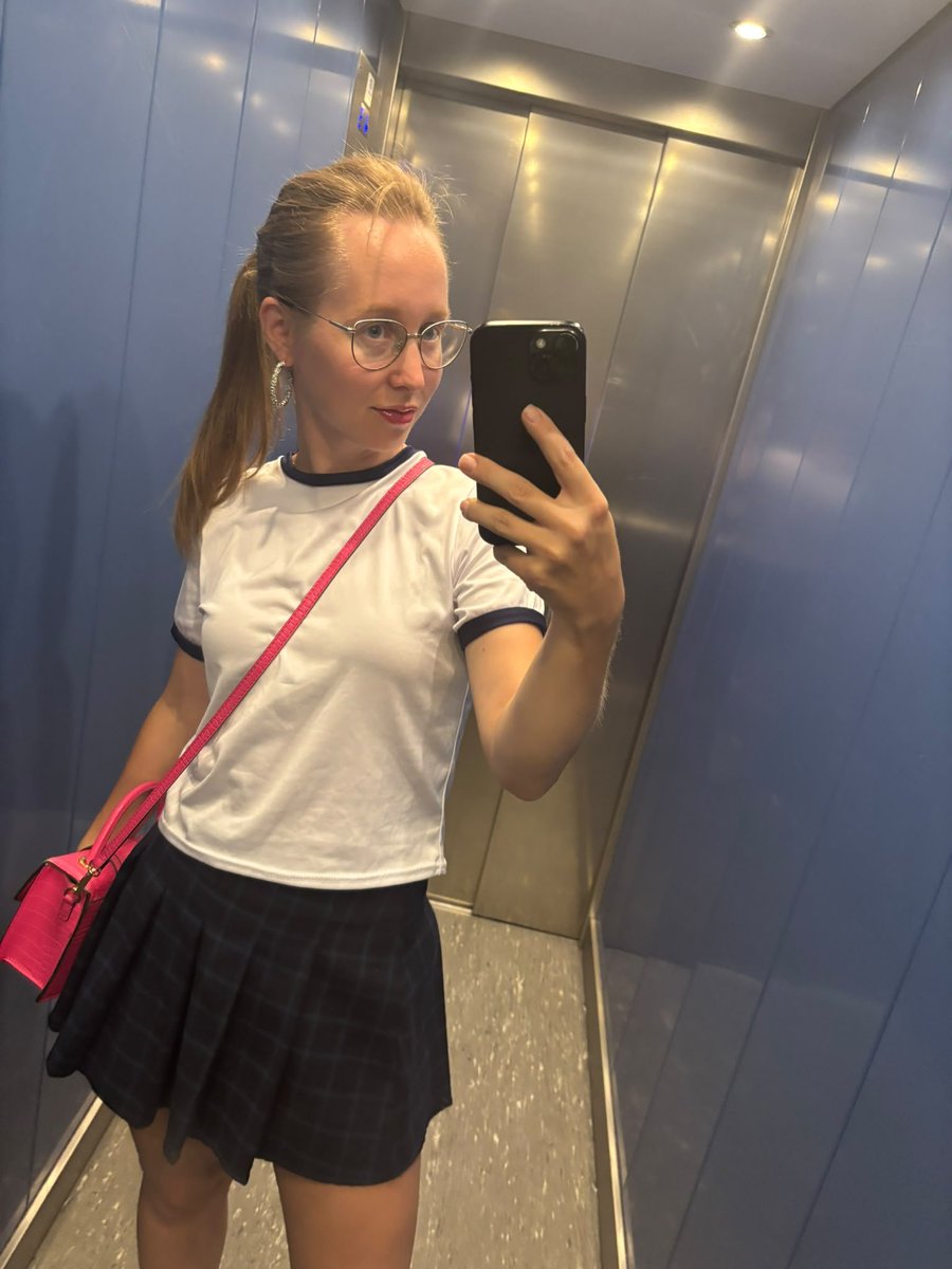 kateryna30363's tweet photo. 💋💋💋💋 https://t.co/3Lj9Qhn8eh