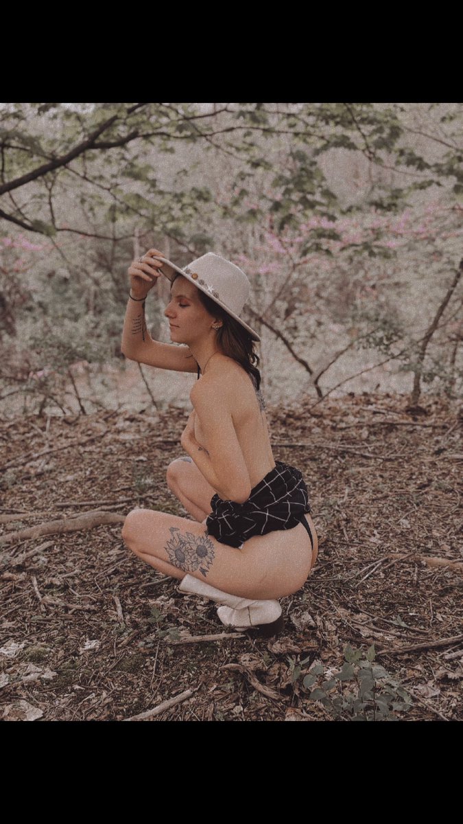sunshine_star88's tweet photo. In need of new regular clients🥺 I take requests!!! #content #porn #sugarbaby #nudes #feet #creampies https://t.co/aDogEKY8NV