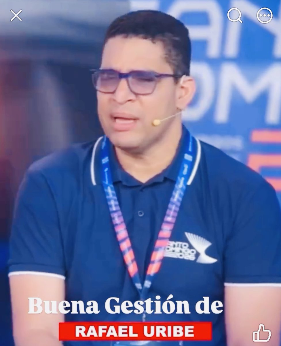 MarcosL67362289's tweet photo. Gran trabajo del Presidente de la @FedombalRD, el Amigo @RafelinUribe 
Club Labrador inc. de San Isidro a su lado Vic el Baloncesto. https://t.co/2etjkK6THj