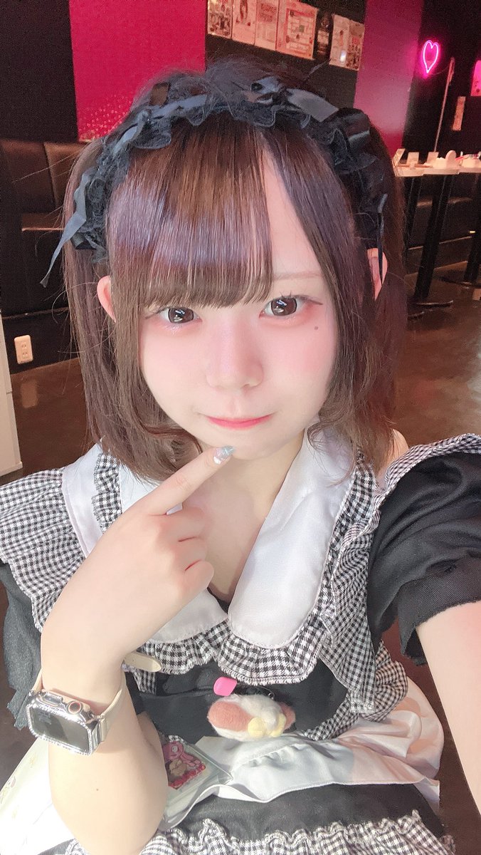 cmade_yoa's tweet photo. おきゅいーん

本日つり目気味🙃

オリシャンのグッズ届いてた！！ｶﾜｲｲﾖ

あと生誕祭にむけておにゅーねいるになりました！

ご帰宅・遠隔お待ちしてますっ（>ᴗ<♡

https://t.co/iEvNRE9AIf

 #コンカフェ嬢  #コンカフェ  #キャンディーメイド  #大分 https://t.co/4THFttuMId