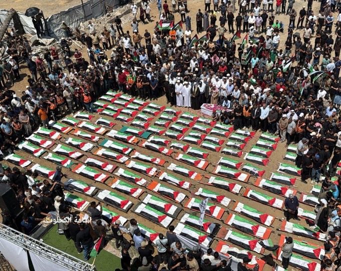 Msaidozcan's tweet photo. Yapay zekayla hazırlanmış bir görsel değil bu.Terörist İsrail’in #Gazze’de katlettiği, cesetleri enkazdan yeni çıkarılabilen Al-Hassayneh ailesinin 112 üyesine ait. Onlarcası hala enkaz altında.

Siyonistler kanserli hücre gibidir kesilip atılmadıkça insanlık güvende olmayacaktır https://t.co/vkA17KCpIt