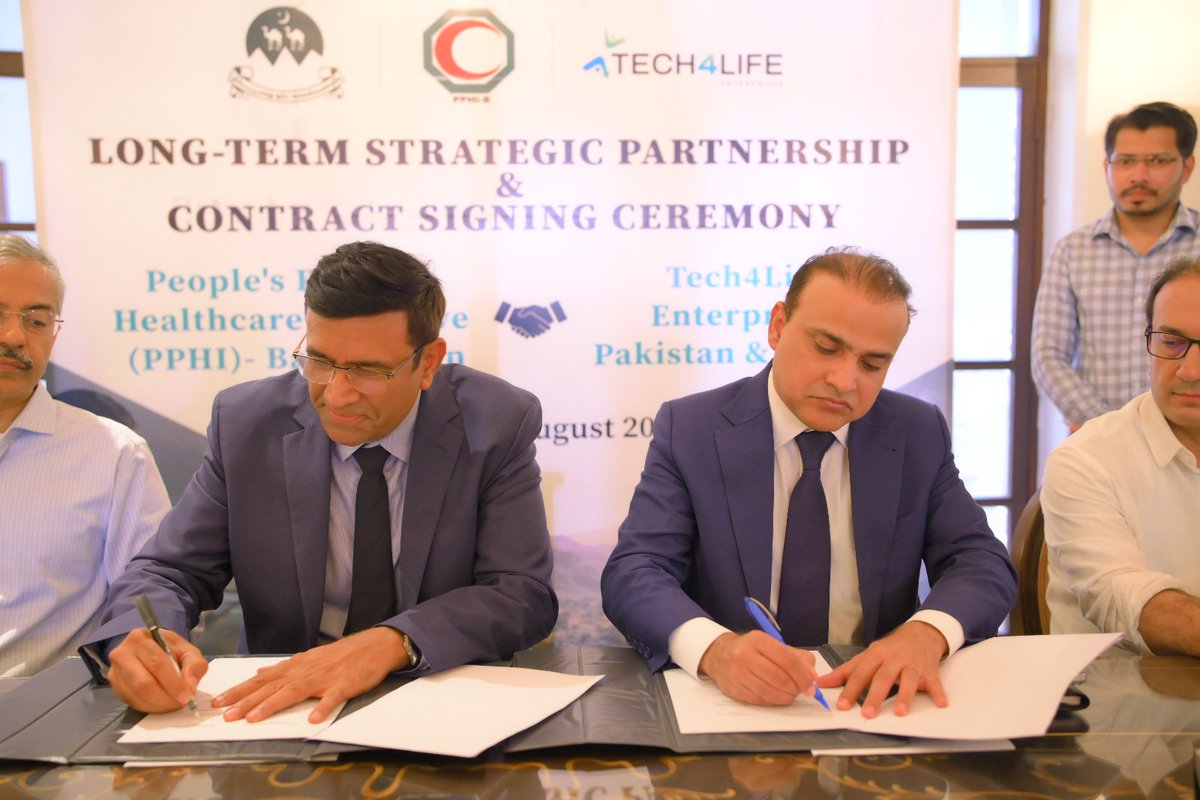 Tech4Life1's tweet photo. A landmark step for rural healthcare in Balochistan! 🤝
Tech4Life Enterprises and PPHI Balochistan have signed a 5-year strategic partnership. Phase 1 will connect 184 BHUs with Telehealth, AI, and satellite connectivity.
#Telemedicine #AI #DigitalHealth #Balochistan https://t.co/FqW841Jm3i