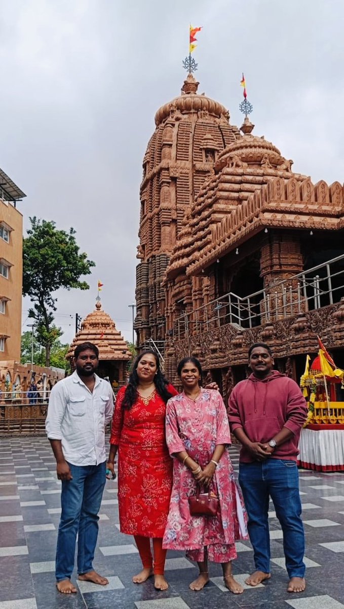 RSDOfficial_'s tweet photo. Lord Sri Jagannath Swamy Temple visited with Friends at Banjara Hills, Hyderabad.

#SriJagannathTemple #Jagannath #BanjaraHills #Hyd https://t.co/dSuCFMlyPC