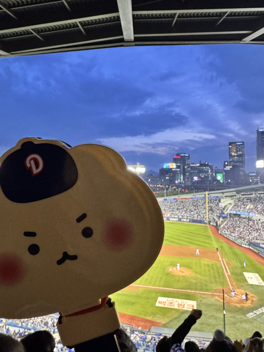 dlqudgjs64's tweet photo. #두산트친소 #두산_트친소 
폭취로 야구도 없는데 새로운 트칭 사귈겸..트친소
 
같이 두얘기할 트칭 구해요! https://t.co/mCTxbEXpYq