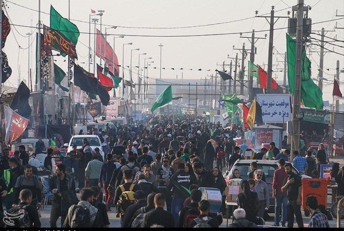 CameraIt85764's tweet photo. مکتب حسین (ع) برای ما تنها یک آموزه نیست، بلکه راه و رسمِ زندگی در میهنِ عزیزمان ایران است.
#ملت_عاشورایی
 #یا_لثارات_الحسین https://t.co/zXq5g2nXKT