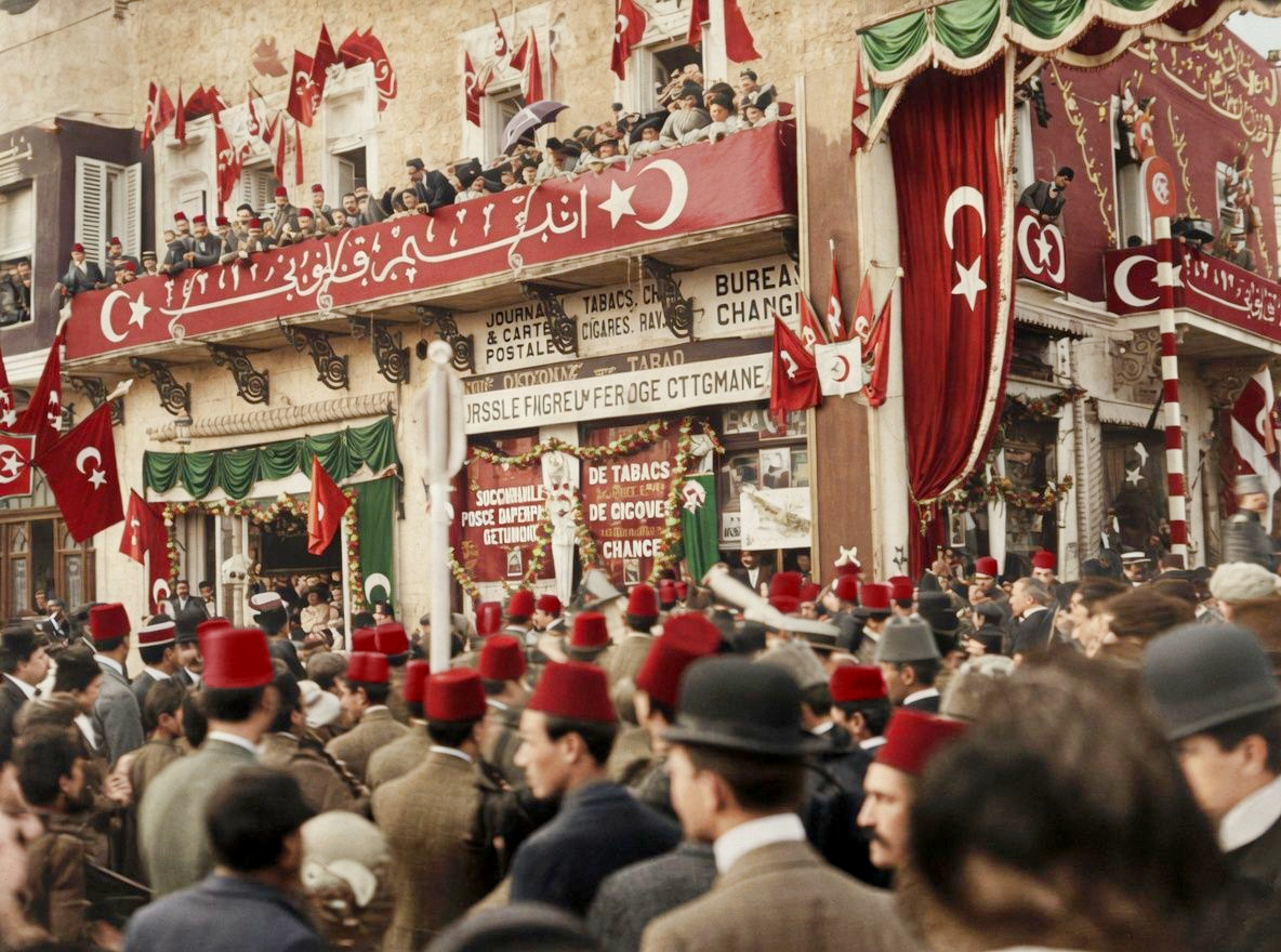 malikejder's tweet photo. 1911 yılında Selanik sokakları

Her yer Ay Yıldızlı Türk Bayrağı..🇹🇷

Selanik İstanbul kadar önemli bir Türk şehriydi..

Tek bir kurşun sıkılmadan düşmana teslim edildi.. https://t.co/vA8Dv5tifF