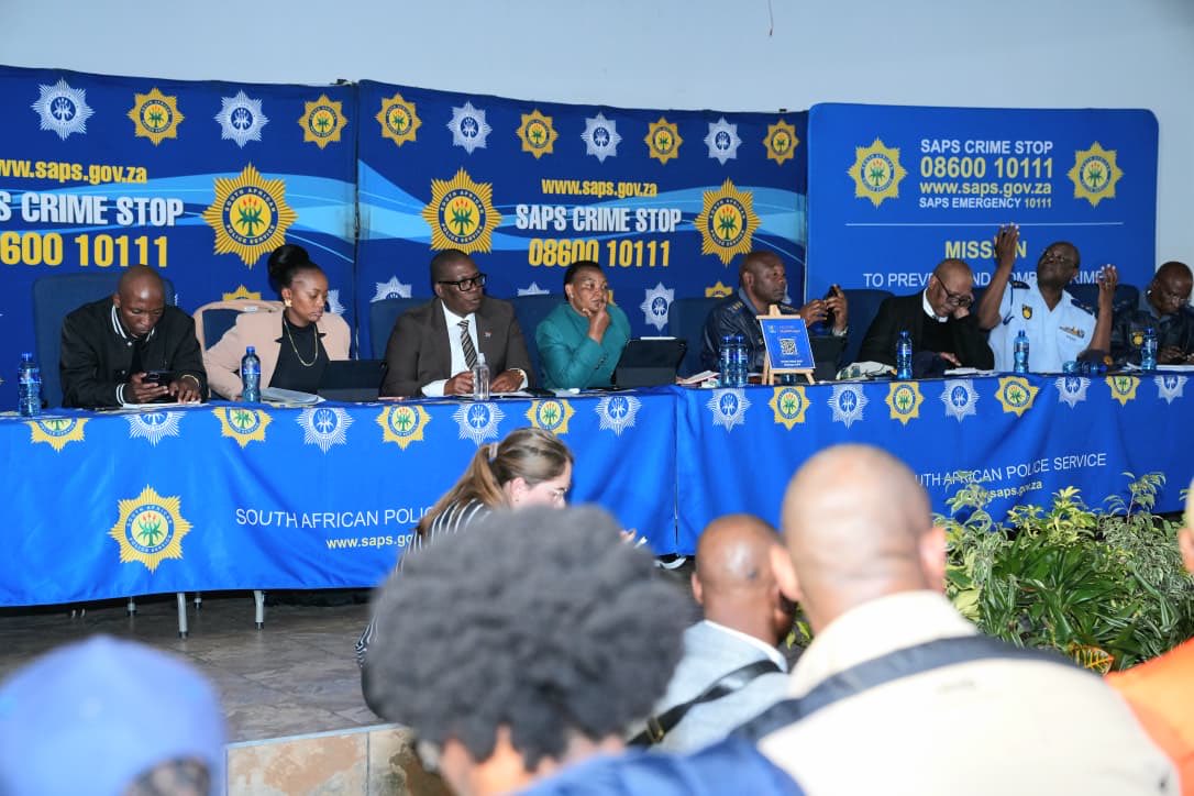 SAPoliceService's tweet photo. #sapsHQ [MINISTERIAL GENDER-BASED VIOLENCE AND FEMICIDE CRIME PREVENTION COMMUNITY ENGAGEMENT IN IVORY PARK, JOHANNESBURG]

During the Ministerial Gender-Based Violence and Femicide (GBVF) community engagement led by the Deputy Minister of Police, Dr Polly Boshielo taking place at Lord Khanyile Hall in Ivory Park Tembisa, community members were afforded an opportunity to raise their Gender-Based Violence and Femicide (GBVF) and policing concerns and the residents mentioned the following among others: 

Increased police visibility in hotspot areas
By-laws enforcement
Illegal Immigrants 
Substance and drug abuse are the main contributors to crime in the area
Shortage of resources 

Also in attendance is the Premier of Gauteng Province Panyaza Lesufi, Deputy Executive Mayor of City of Johannesburg Cllr Loyiso Masuku together with the #SAPS Gauteng Provincial Commissioner Lieutenant General Tommy Mthombeni, Deputy Provincial Commissioner Policing Major General Fred Kekana, and Deputy Provincial Commissioner: Crime Detection: Major General Mbuso Khumalo, SAPS senior managers, Community Policing Forum (CPF), Civilian Secretarial for Police, Chief Director Ntuli, MMC for Community Safety, Councillor Mzayifani Ngwenya from Ekurhuleni, Gauteng Provincial Government, @JoburgMPD, Gauteng Crime Prevention Wardens as well as GBVF stakeholders.

The National Marketing and Stakeholder Engagement Desk actively participated in strengthening community awareness on the #MySAPSApp and the #RateMyService.

Lt Col Matome Mataboge engaged directly with the stakeholder engagement attendees, introducing the features and benefits of the My SAPS App, which enables the public to report crime, access police services, and receive important safety alerts. The engagement formed part of ongoing efforts by the SAPS to empower communities with information and encourage stronger partnerships in the fight against crime. 

#AwarenessCampaign #PoliceVisibility #CommunityPolicing #PartnershipPolicing #EndGBVF #SaferCommunities ST

https://t.co/KkL3XQb9Pj…