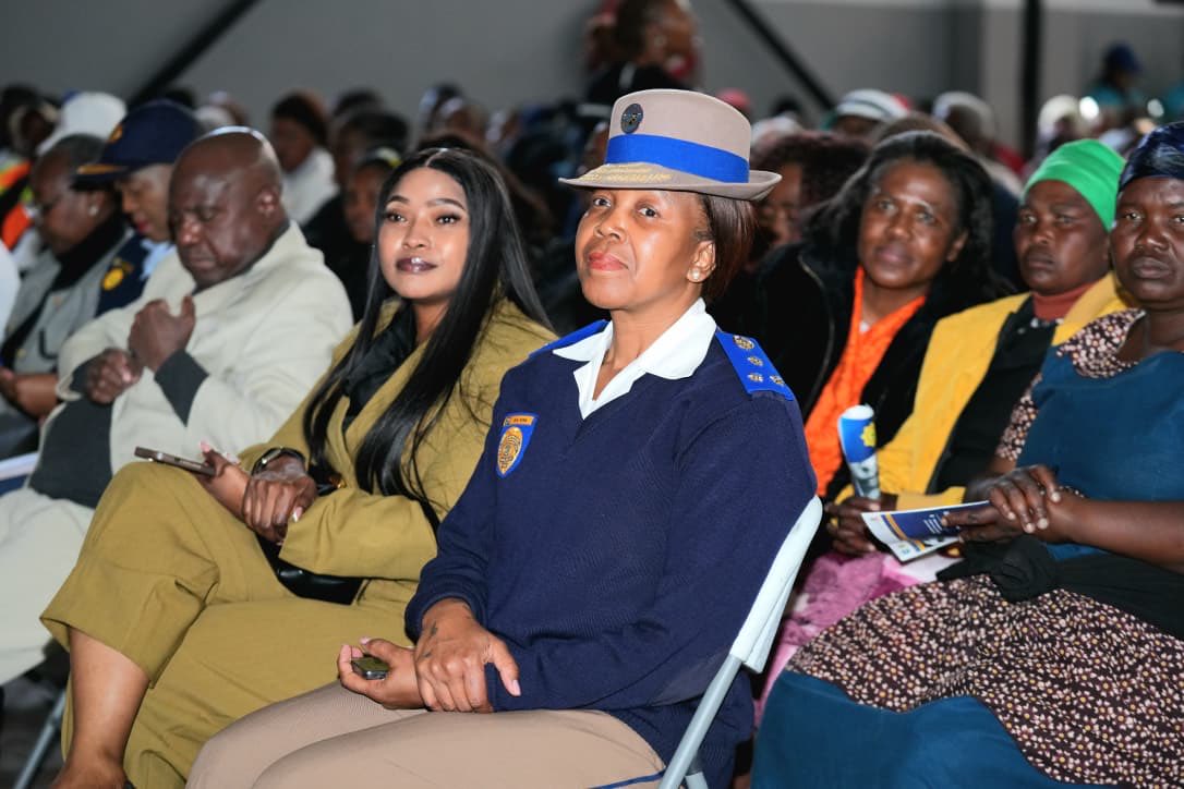 SAPoliceService's tweet photo. #sapsHQ [MINISTERIAL GENDER-BASED VIOLENCE AND FEMICIDE CRIME PREVENTION COMMUNITY ENGAGEMENT IN IVORY PARK, JOHANNESBURG]

During the Ministerial Gender-Based Violence and Femicide (GBVF) community engagement led by the Deputy Minister of Police, Dr Polly Boshielo taking place at Lord Khanyile Hall in Ivory Park Tembisa, community members were afforded an opportunity to raise their Gender-Based Violence and Femicide (GBVF) and policing concerns and the residents mentioned the following among others: 

Increased police visibility in hotspot areas
By-laws enforcement
Illegal Immigrants 
Substance and drug abuse are the main contributors to crime in the area
Shortage of resources 

Also in attendance is the Premier of Gauteng Province Panyaza Lesufi, Deputy Executive Mayor of City of Johannesburg Cllr Loyiso Masuku together with the #SAPS Gauteng Provincial Commissioner Lieutenant General Tommy Mthombeni, Deputy Provincial Commissioner Policing Major General Fred Kekana, and Deputy Provincial Commissioner: Crime Detection: Major General Mbuso Khumalo, SAPS senior managers, Community Policing Forum (CPF), Civilian Secretarial for Police, Chief Director Ntuli, MMC for Community Safety, Councillor Mzayifani Ngwenya from Ekurhuleni, Gauteng Provincial Government, @JoburgMPD, Gauteng Crime Prevention Wardens as well as GBVF stakeholders.

The National Marketing and Stakeholder Engagement Desk actively participated in strengthening community awareness on the #MySAPSApp and the #RateMyService.

Lt Col Matome Mataboge engaged directly with the stakeholder engagement attendees, introducing the features and benefits of the My SAPS App, which enables the public to report crime, access police services, and receive important safety alerts. The engagement formed part of ongoing efforts by the SAPS to empower communities with information and encourage stronger partnerships in the fight against crime. 

#AwarenessCampaign #PoliceVisibility #CommunityPolicing #PartnershipPolicing #EndGBVF #SaferCommunities ST

https://t.co/KkL3XQb9Pj…