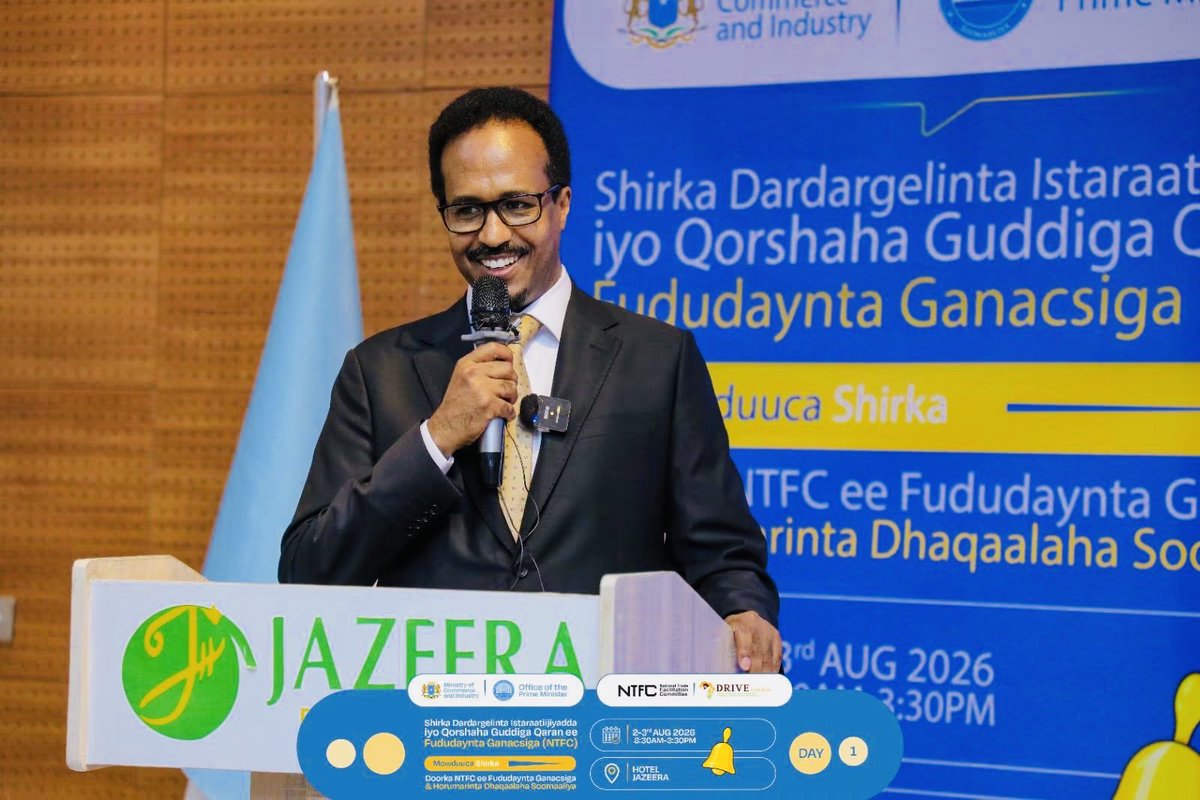 AmbGamal's tweet photo. Pleased to welcome the @EALA_Parliament Committee on Communication, Trade and Investment to Mogadishu this week. We benefited greatly from their experience on EAC integration and trade facilitation as we launched Somalia’s first National Trade Facilitation Committee (NTFC), together with the @SomaliPM and @MOFASomalia.

The NTFC will help make trading easier, deepen Somalia’s integration into the region, and open more opportunities for Somali businesses. My thanks to the @WorldBank’s DRIVE Project for their continued support and partnership.
