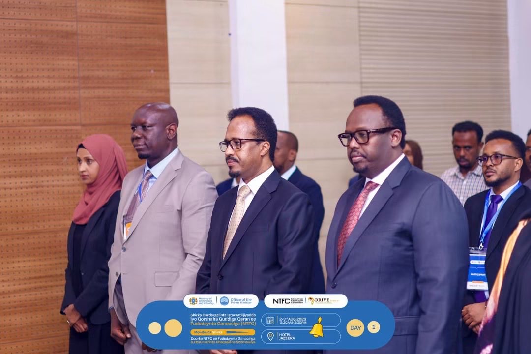 AmbGamal's tweet photo. Pleased to welcome the @EALA_Parliament Committee on Communication, Trade and Investment to Mogadishu this week. We benefited greatly from their experience on EAC integration and trade facilitation as we launched Somalia’s first National Trade Facilitation Committee (NTFC), together with the @SomaliPM and @MOFASomalia.

The NTFC will help make trading easier, deepen Somalia’s integration into the region, and open more opportunities for Somali businesses. My thanks to the @WorldBank’s DRIVE Project for their continued support and partnership.