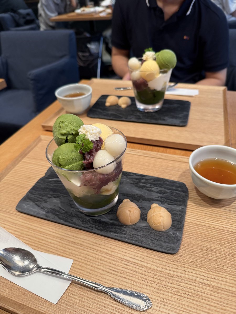 ERIRING6's tweet photo. 鈴懸本店で抹茶パフェ https://t.co/aB0mWDz4dn