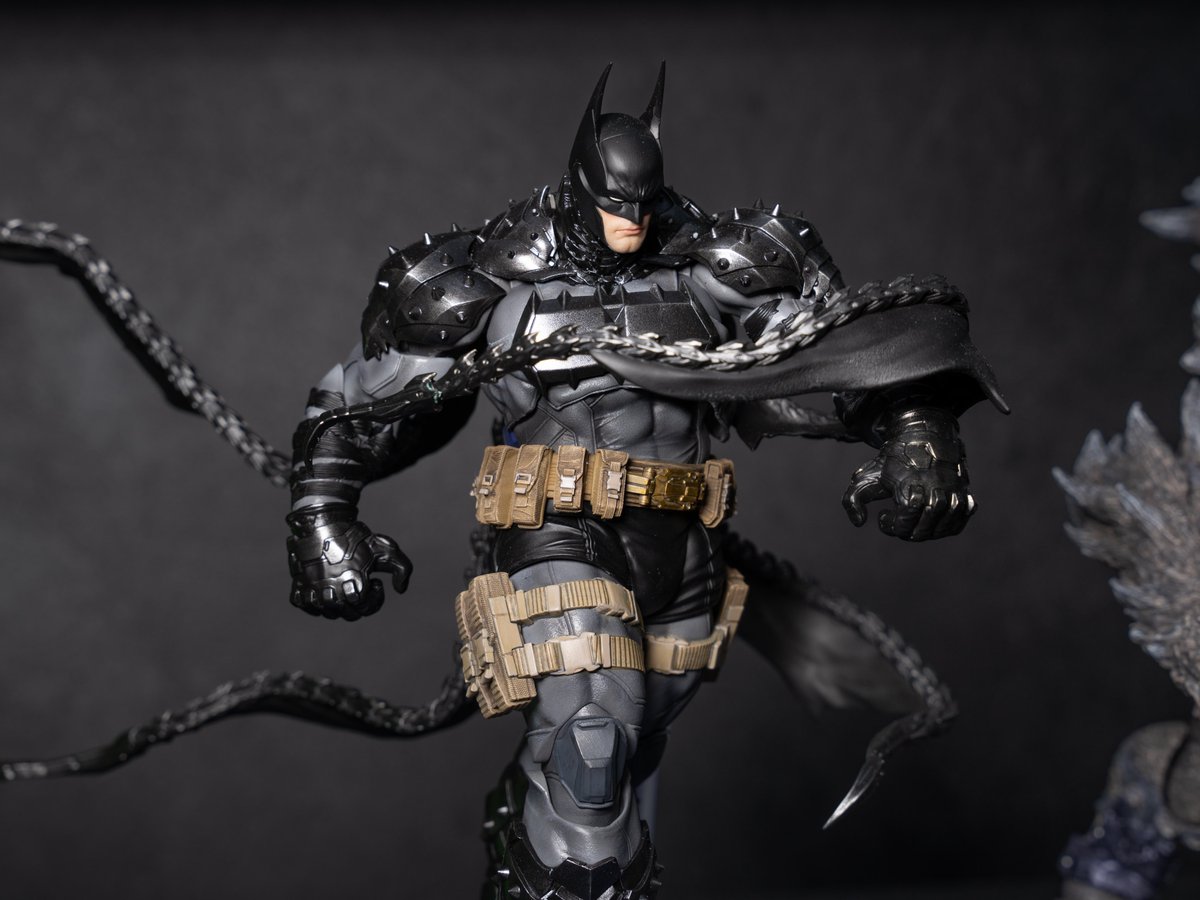BatNAlley's tweet photo. De nouveaux clichés pour la figurine 1/12 ABSOLUTE BATMAN par InArt en provenance de la ChinaJoy !

Via https://t.co/KtwHRzceMT https://t.co/0JByVPOXF8