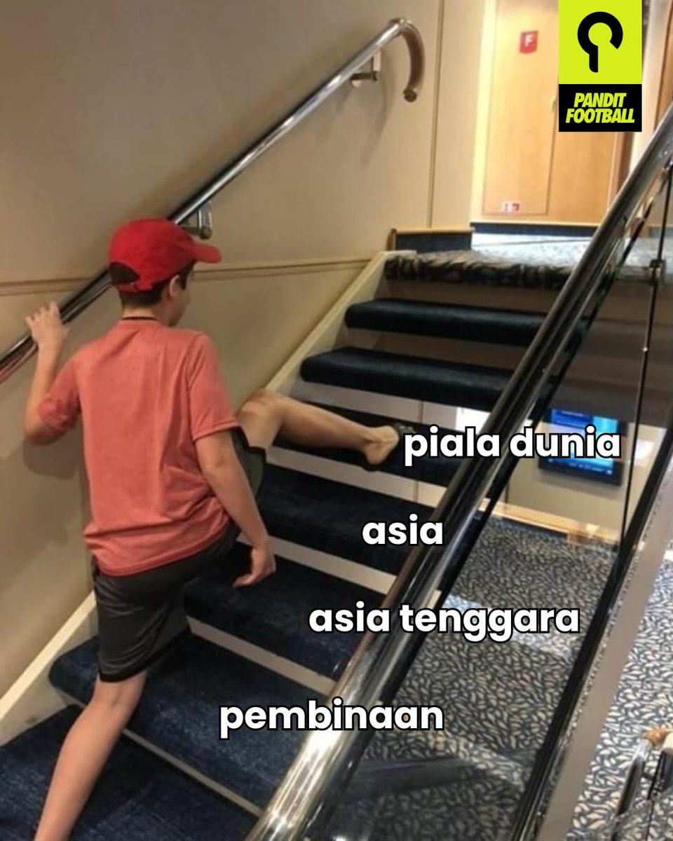 panditfootball's tweet photo. Keinginan PSSI untuk melompat tinggi dan mencapai target-target besar memang patut diapresiasi, namun ada langkah-langkah krusial yang terlewati. 

Kritik ini bukan bermaksud untuk menyudutkan, melainkan ajakan untuk merefleksikan kembali pentingnya pondasi yang kuat, mulai dari pembinaan usia muda, penguatan kompetisi domestik, hingga infrastruktur yang memadai sebelum bermimpi menaklukkan panggung Asia maupun Dunia. 

Tentu ada kerja-kerja dengan hasil yang baik yang juga patut untuk diapresiasi, tetapi jangan sampai ambisi yang menggebu justru membuat kita abai pada fondasi mendasar yang menentukan keberhasilan jangka panjang.