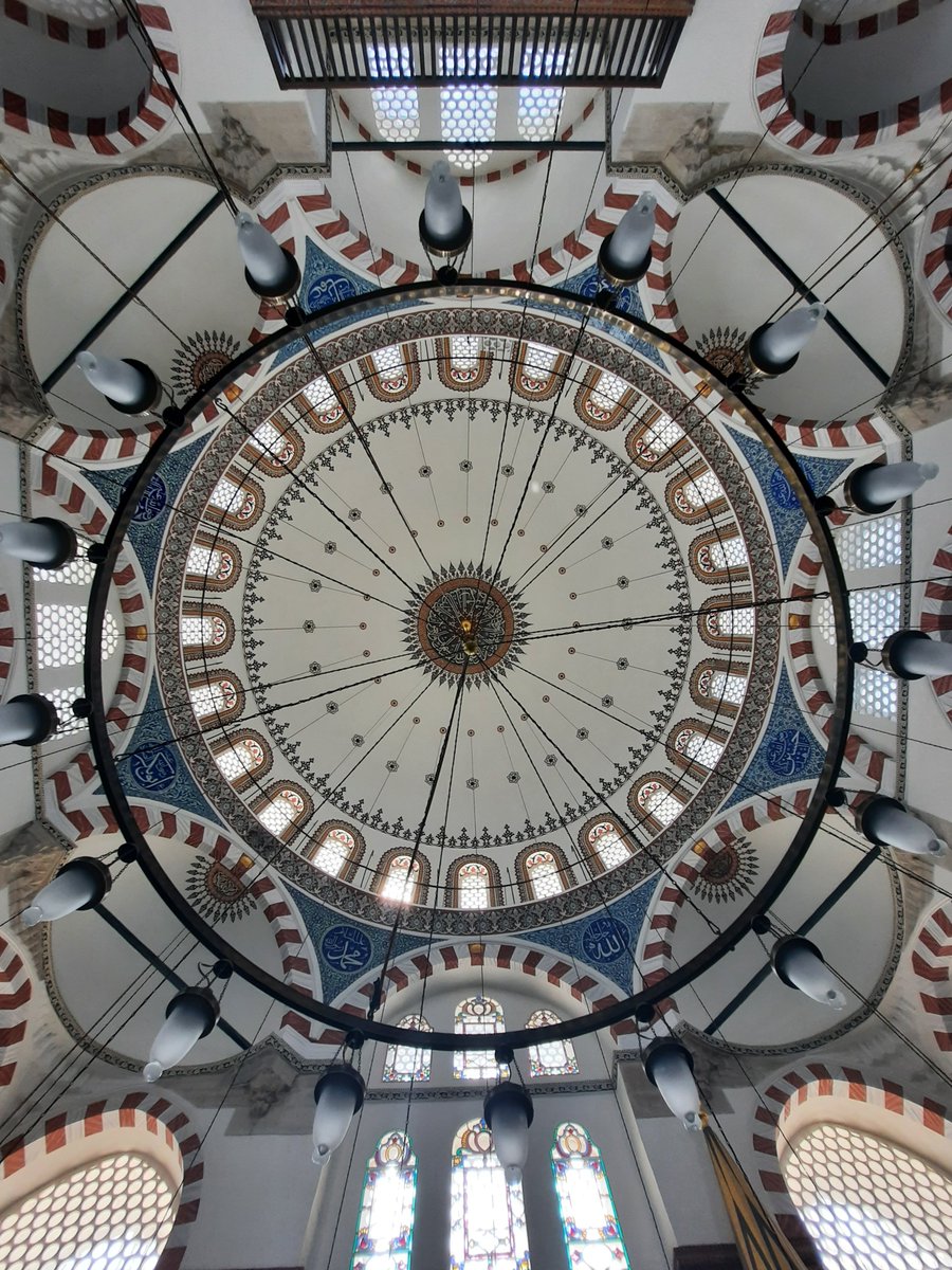 __muhterizz_'s tweet photo. Rüstem Paşa Camii https://t.co/OEHKASuEKF
