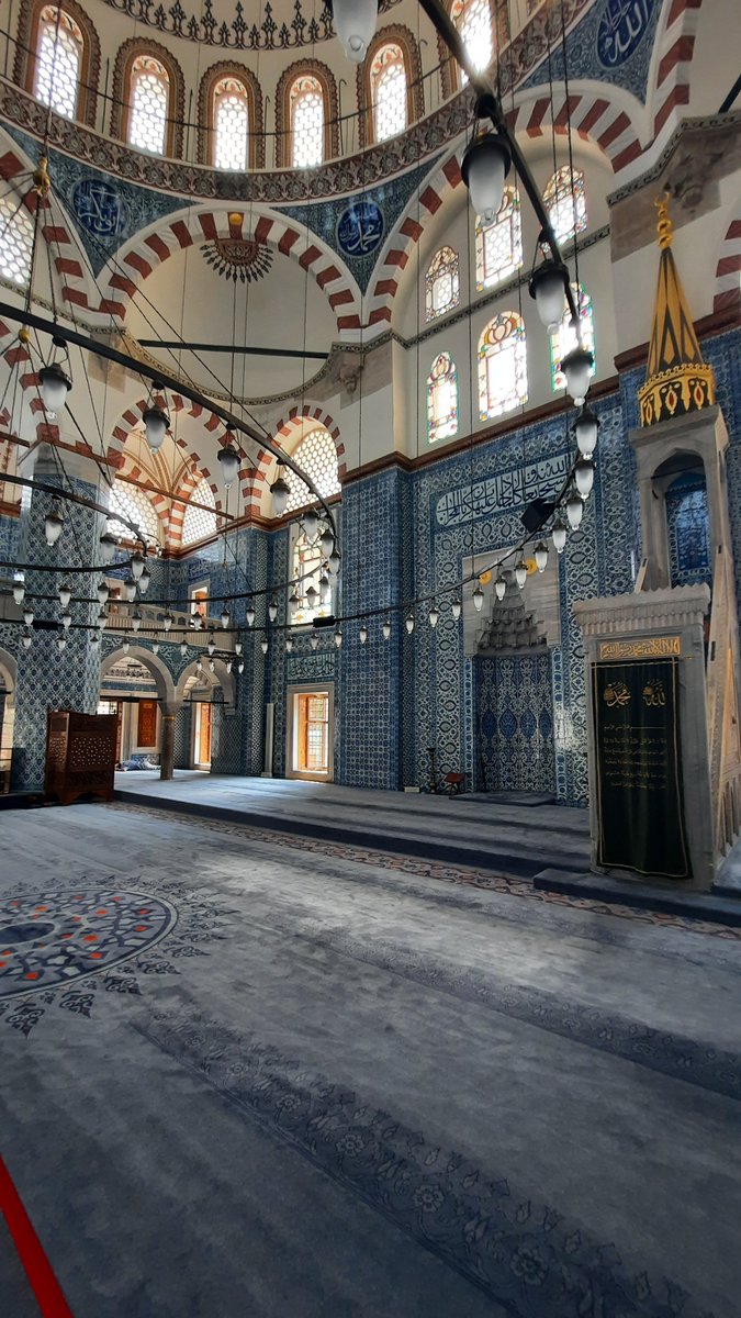__muhterizz_'s tweet photo. Rüstem Paşa Camii https://t.co/OEHKASuEKF